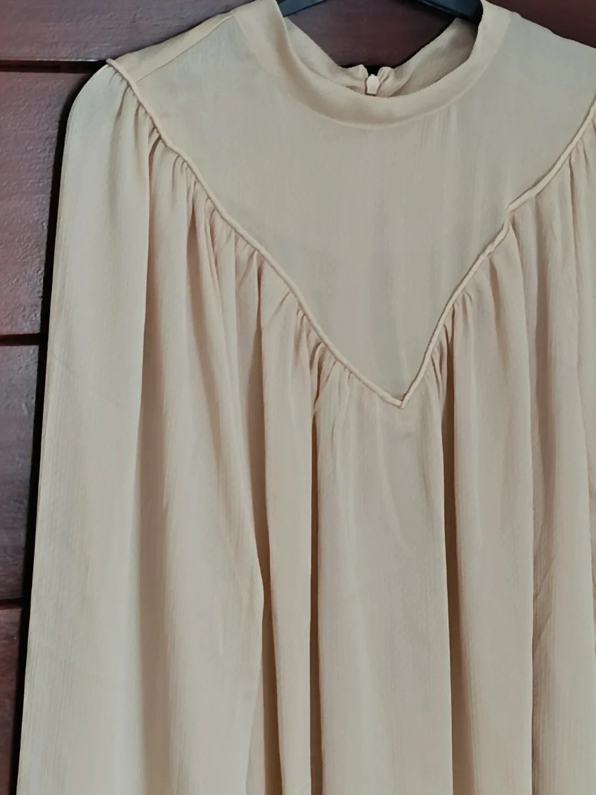 Blusa Romántica Cortefiel Color Crema con Mangas Abullonadas🔥🔥 – Cortefiel – taille M / 38 / 10 3