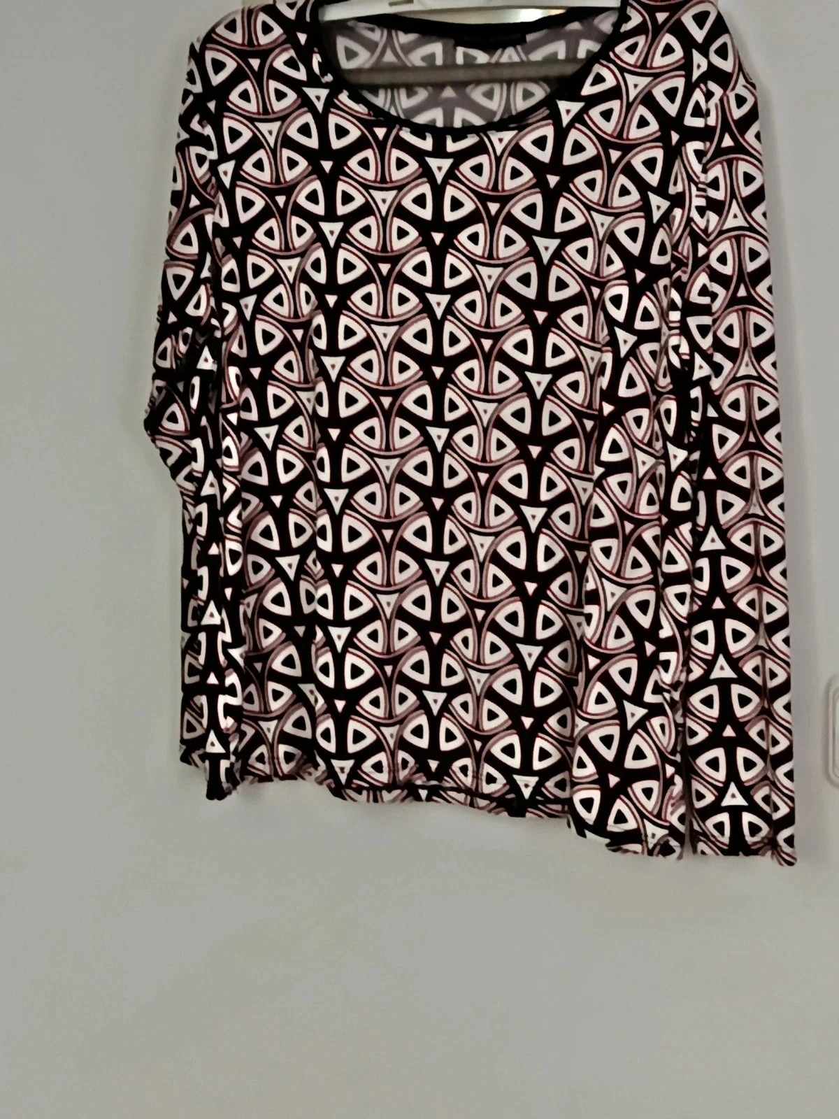 Camiseta dibujos geométricos XL🔥🔥 – fabricado en España – taille XL / 42 / 14
