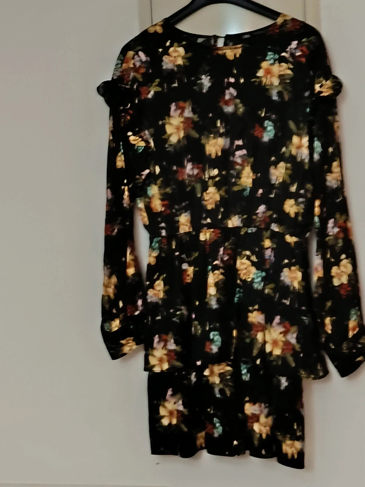 Vestido Mini ZARA Floral – Detalle Peplum y Espalda Abierta🔥🔥 – Zara – taille M / 38 / 10 2