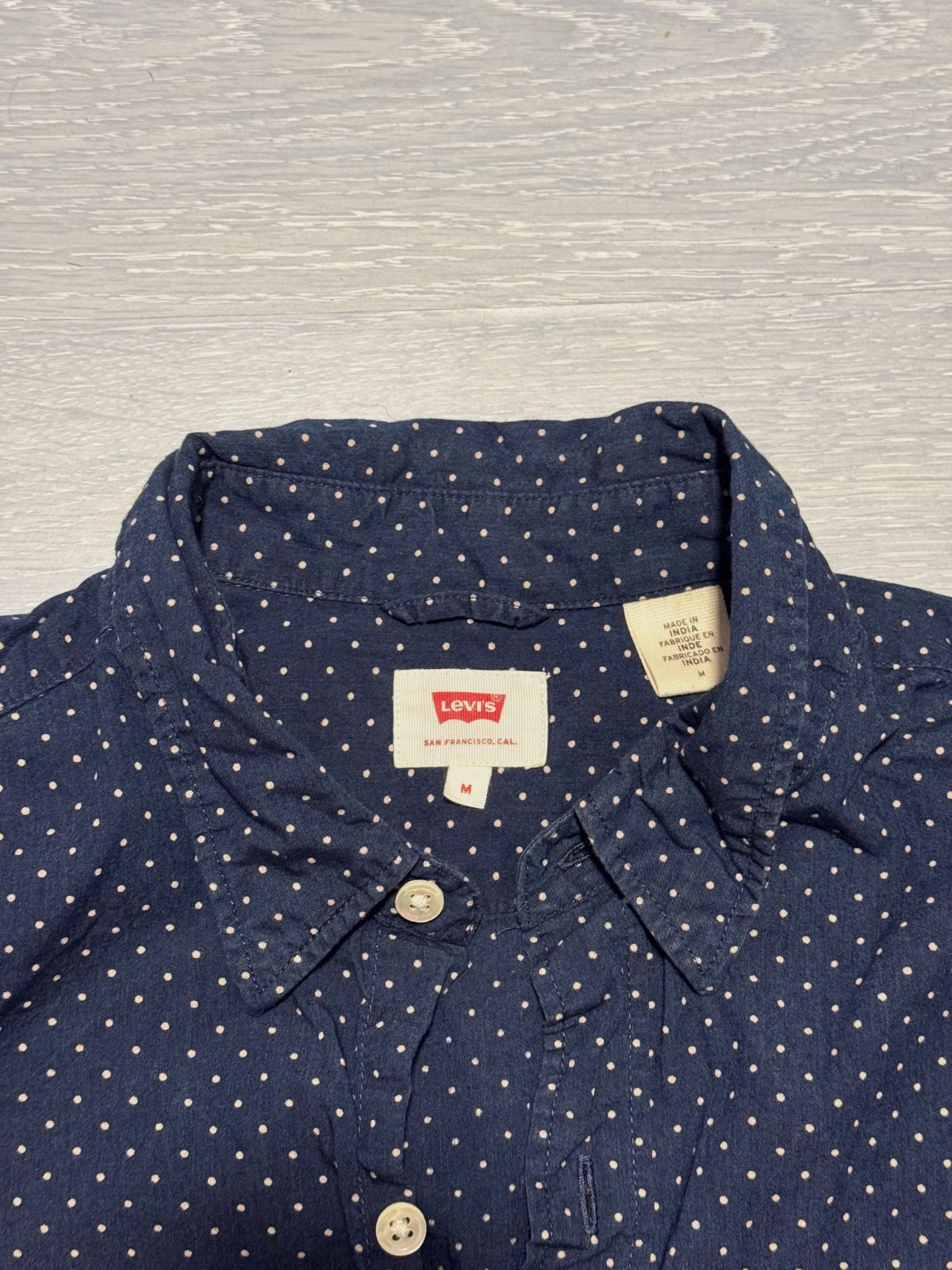 Chemise Levi's bleu marine à pois beige taille M manches longues coton – Levi's – taille M 6