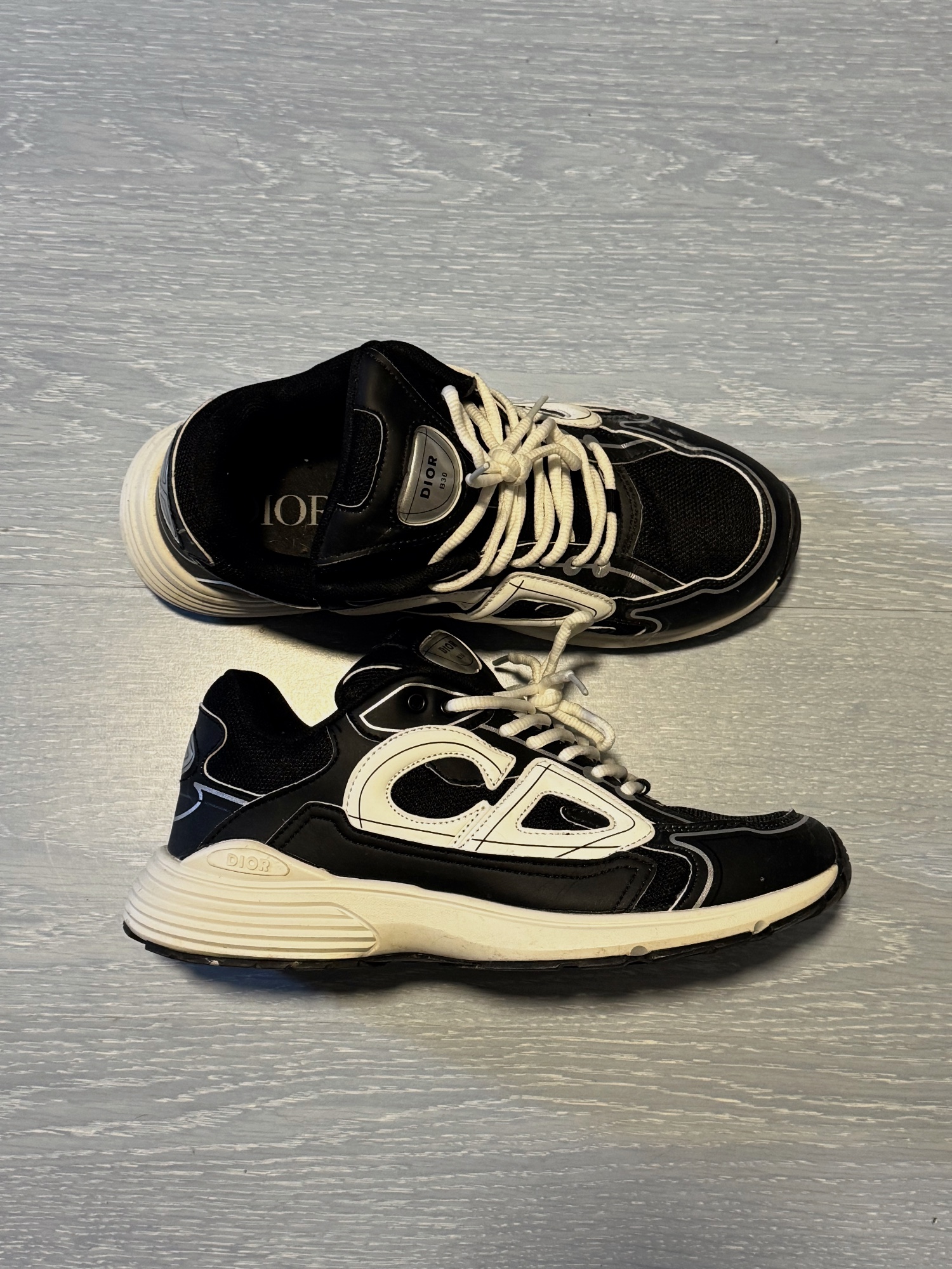 Baskets Dior B30 Noires et Blanches