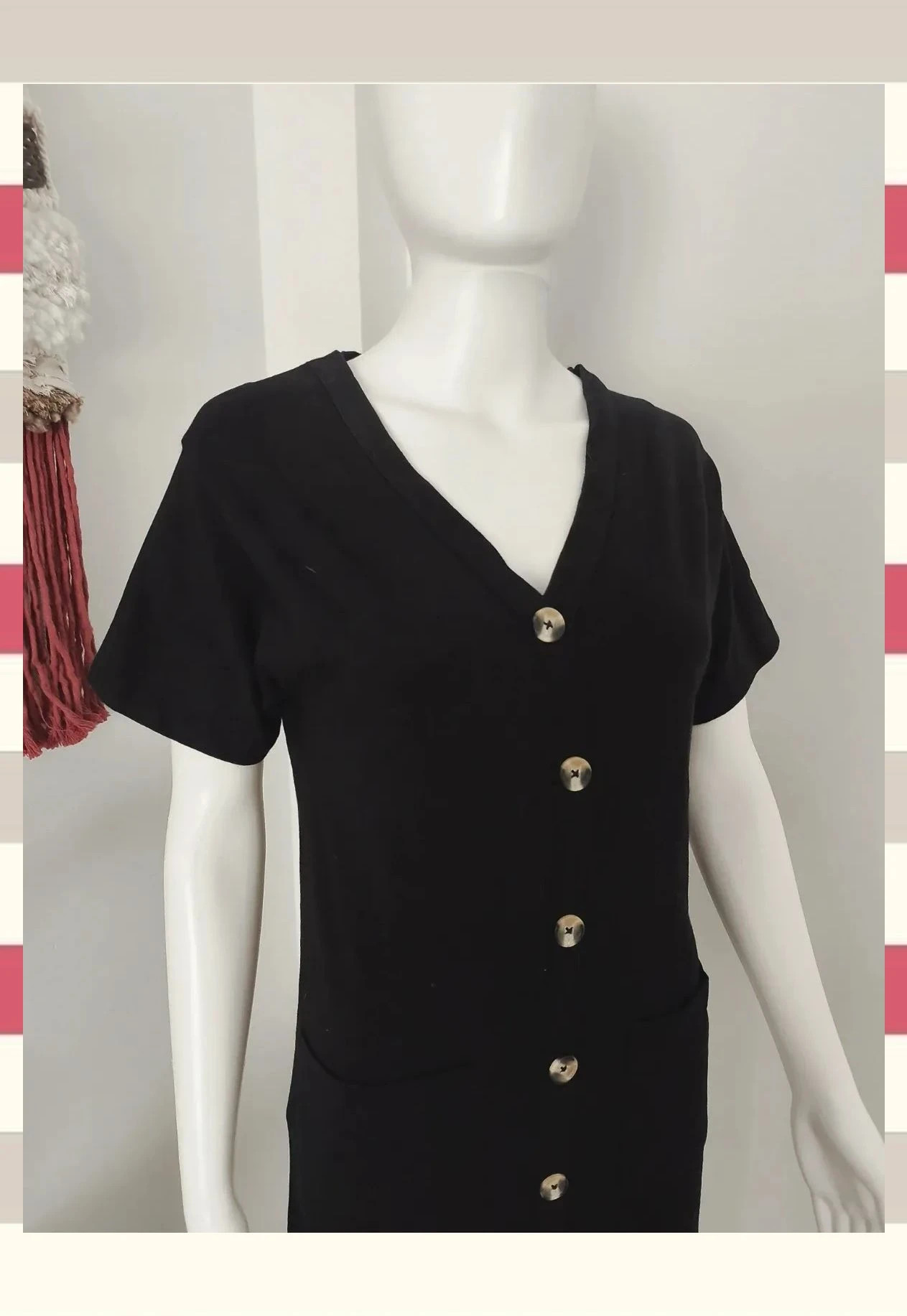 Vestido Corto Negro Botones Carey by Asos – ASOS Design – taille XXS / 32 / 4 4