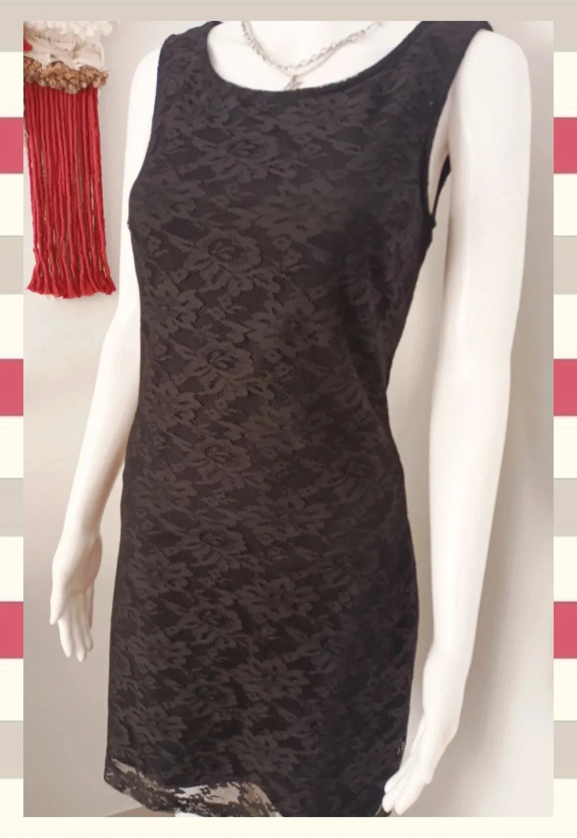 Vestido corto de Encaje Negro edc by Esprit T.S. – EDC by Esprit – taille S / 36 / 8 4