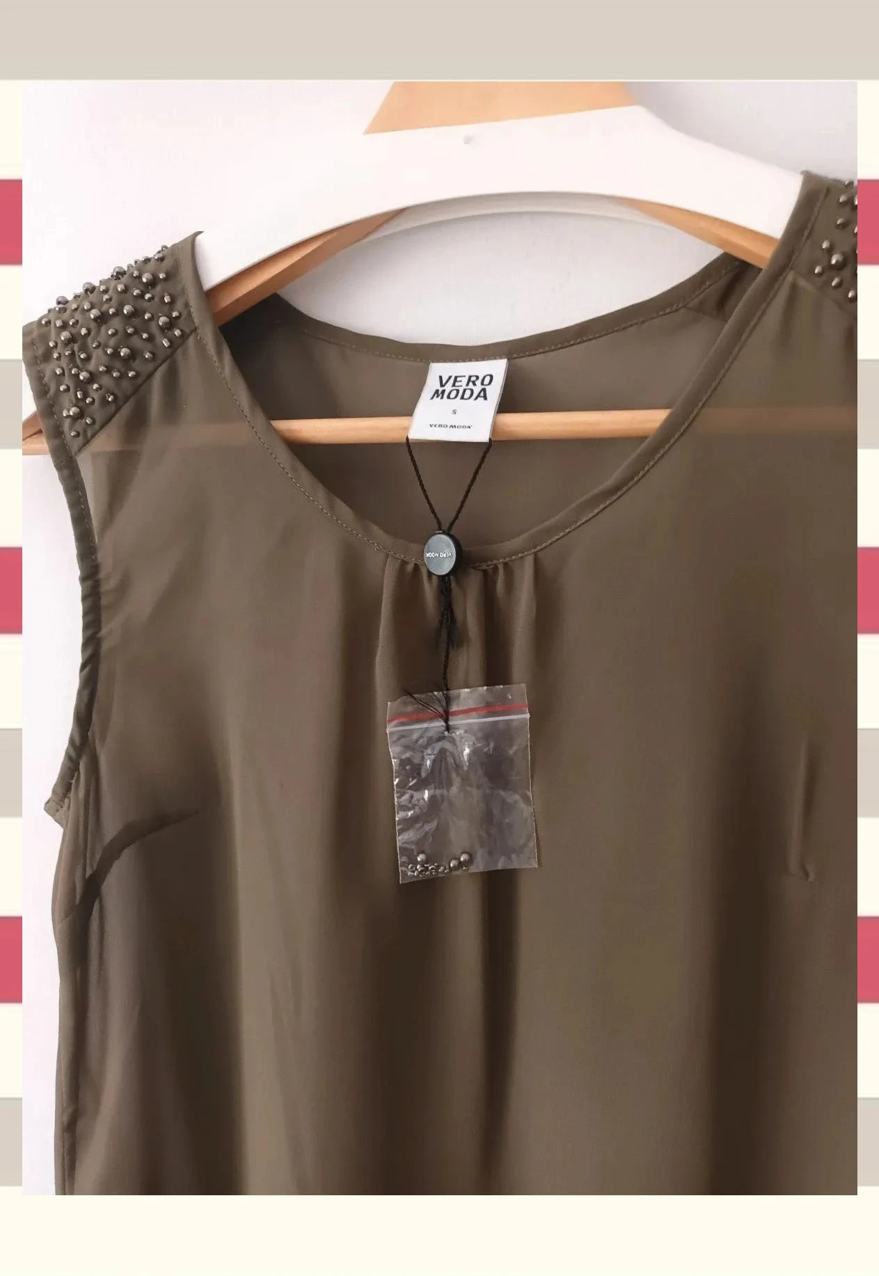 Top sin Mangas Verde Oliva Con Abalorios By Vero Moda T.S – Vero Moda – taille S / 36 / 8 3