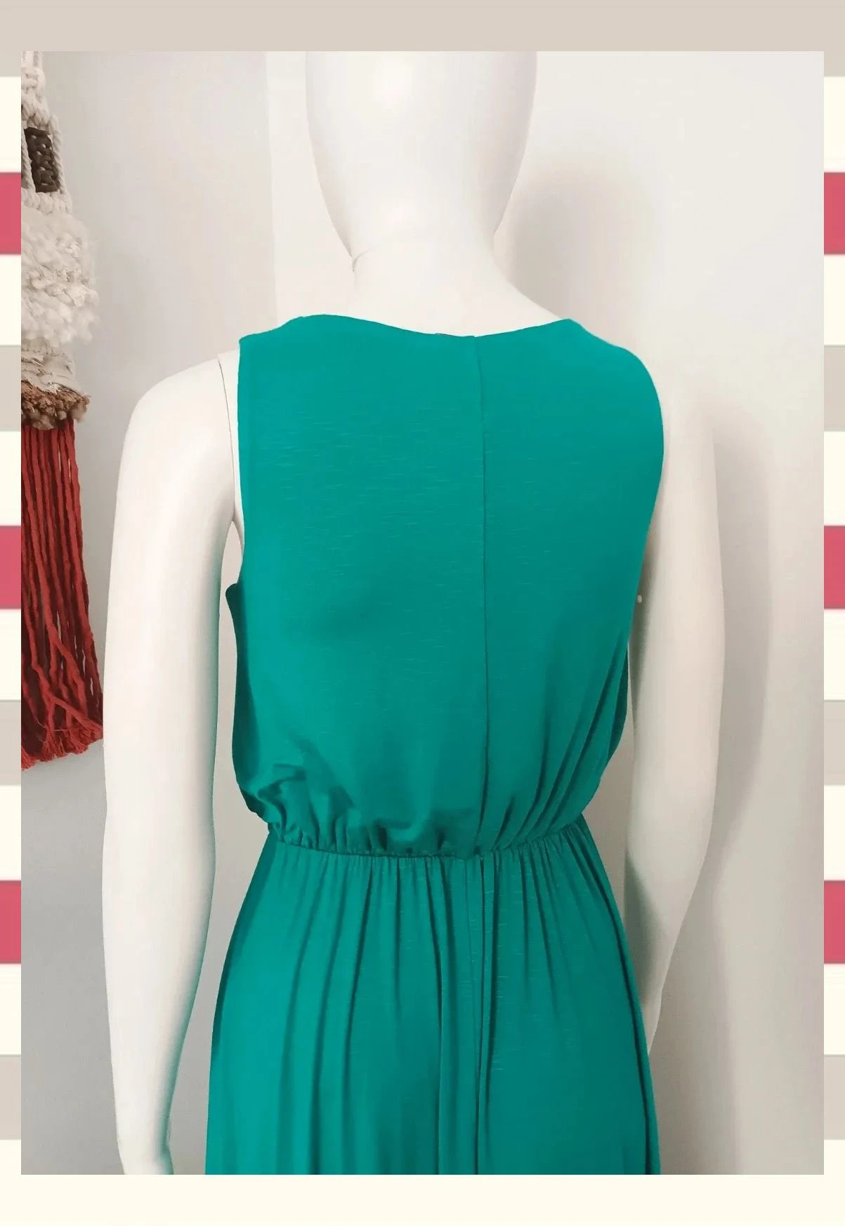 Elegante vestido verde Esmeralda by Formula Joven T.S. – Fórmula Joven – taille S / 36 / 8 5