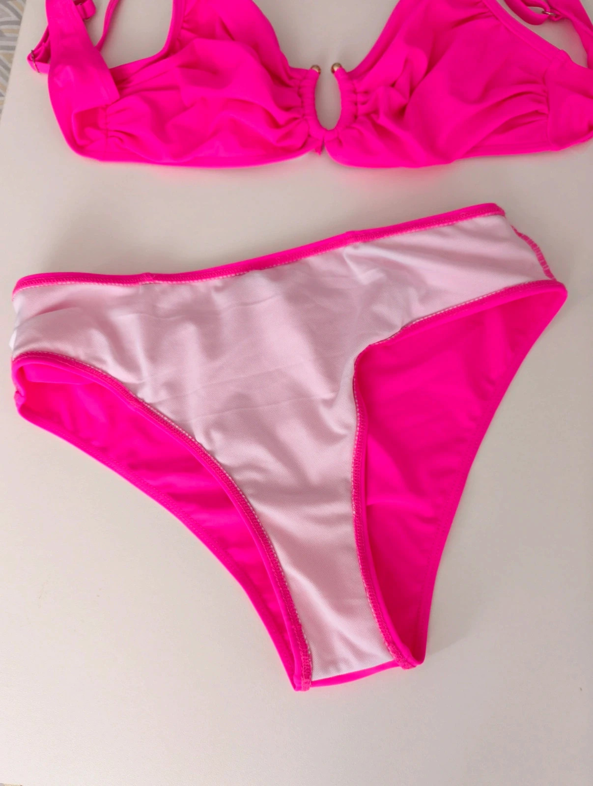 Bikini Rosa Fucsia Neón Nuevo Sin Usar T.L – La Boutique – taille L / 40 / 12 2