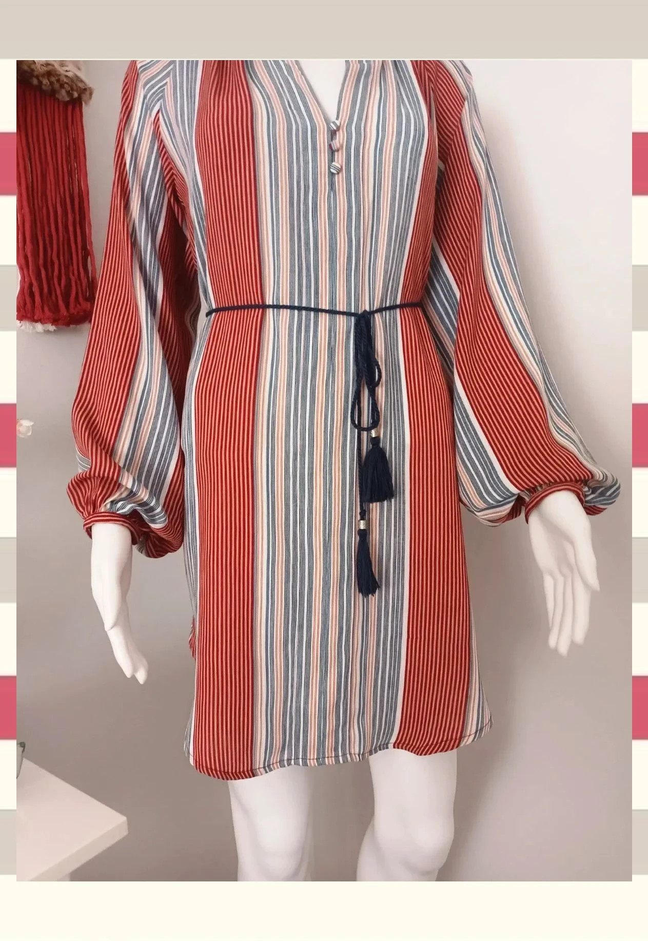 Vestido túnica Cinturón Borlas by Only Nuevo – ONLY – taille XS / 34 / 6 5