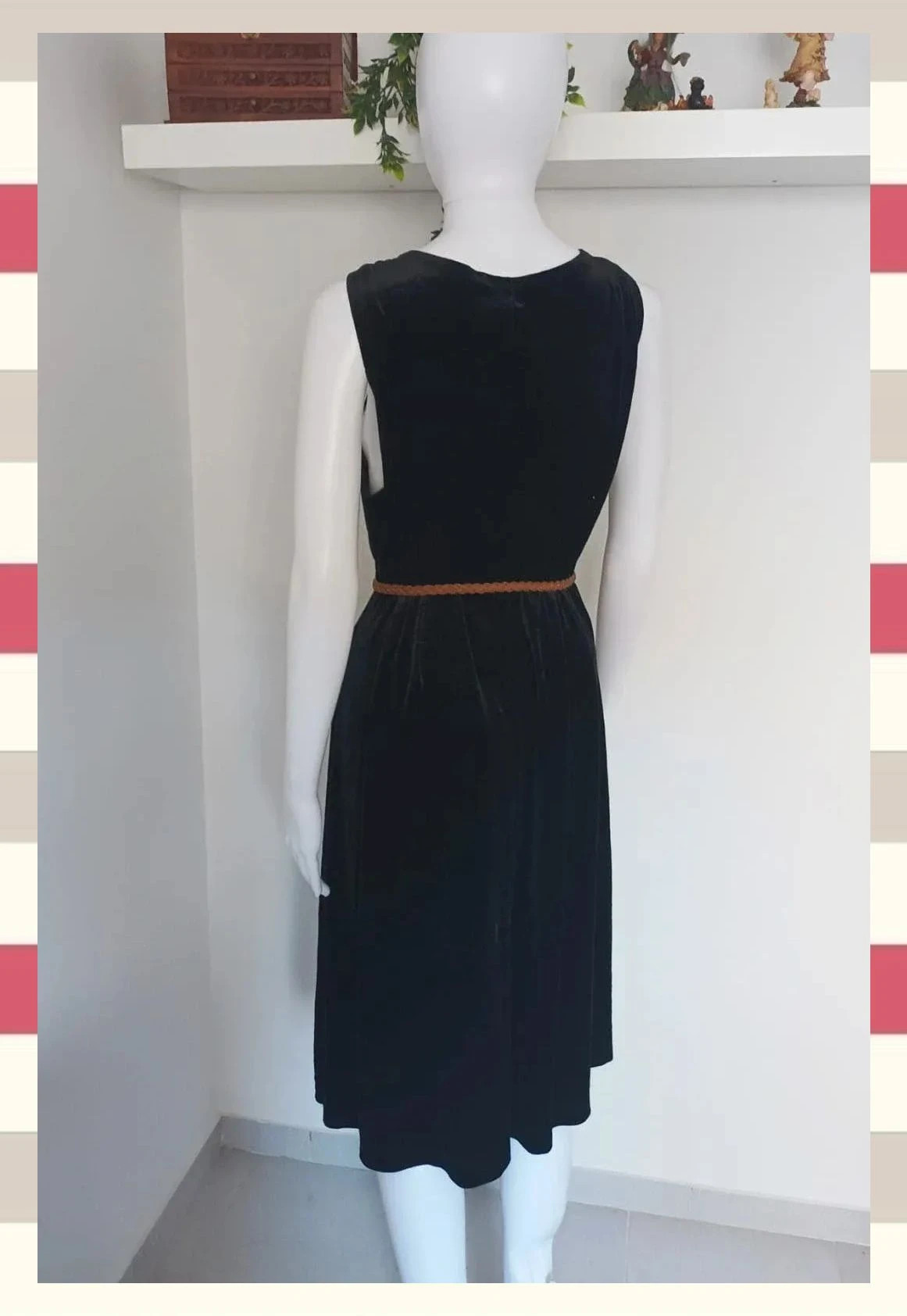 Elegante y exclusivo Vestido midi de Terciopelo Marca JBS – JBS – taille 4XL / 48 / 20 3