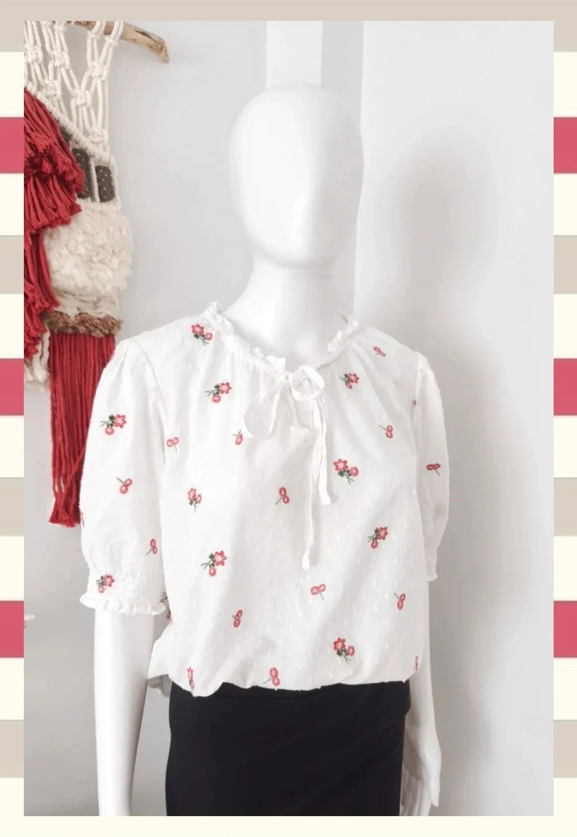 Preciosa Blusa Romántica Plumety by M&Co T.44