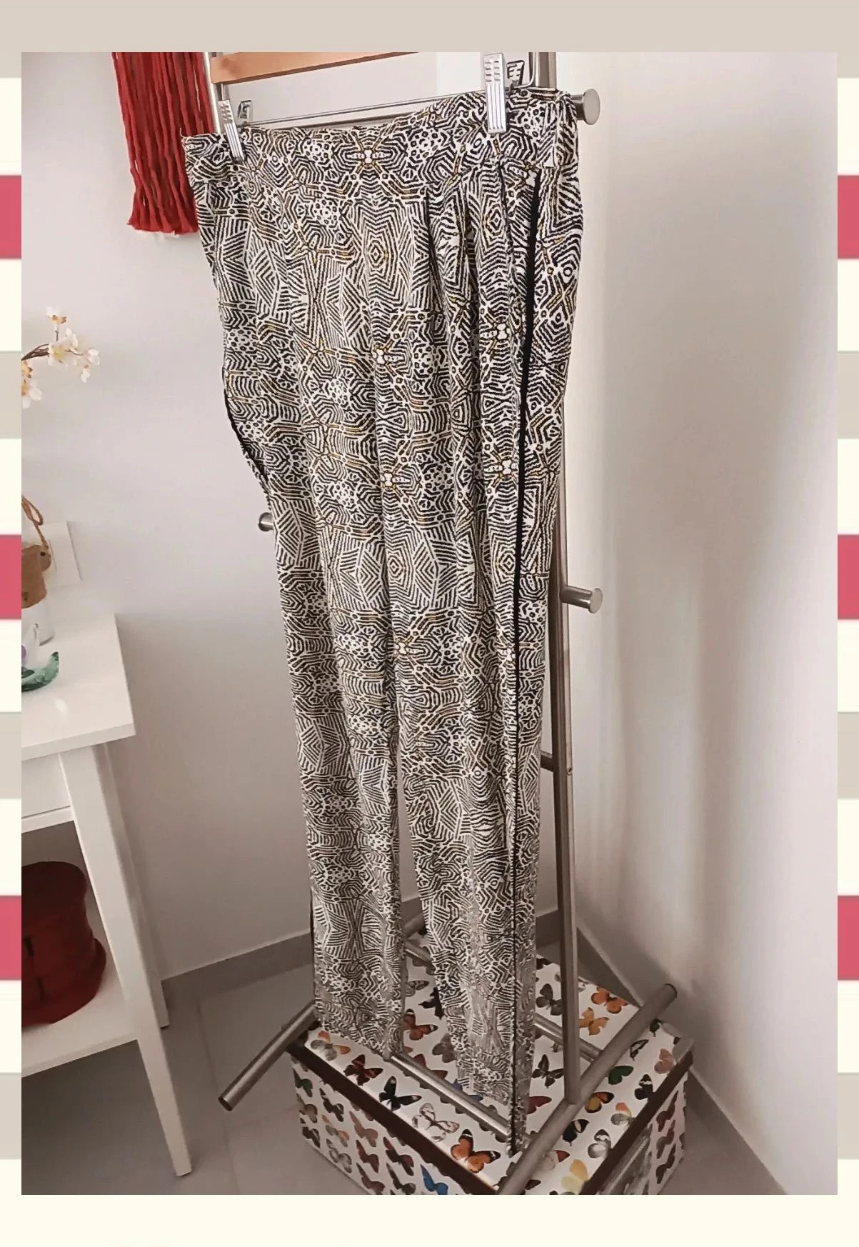 Pantalón fluido con estampado Geometrico By JOY T. L/xL – By Joy – taille XL / 42 / 14 4