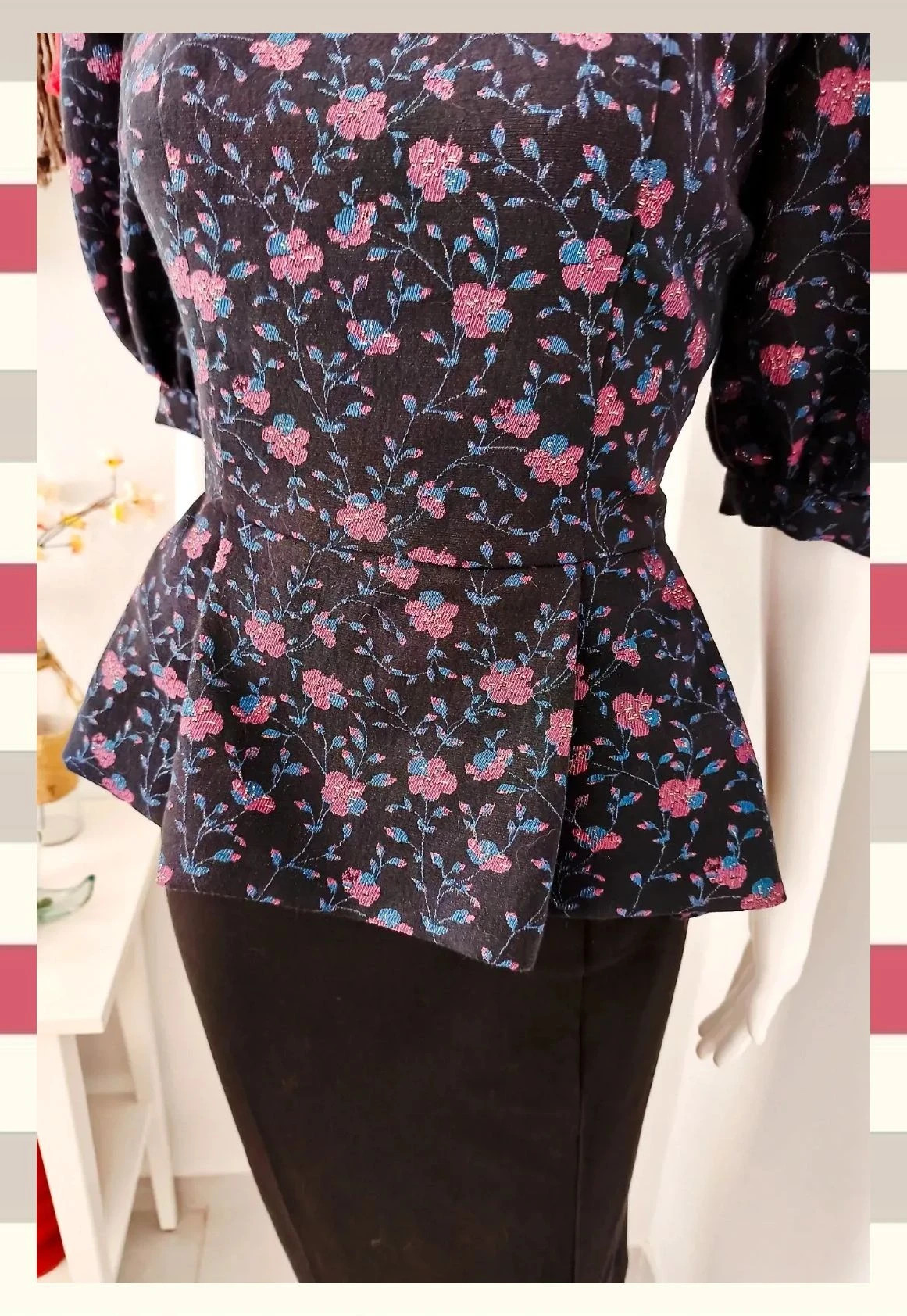 Elegante Top Peplum Vintage con detalles metalizados T.M – Carlo Pascual – taille M / 38 / 10 5