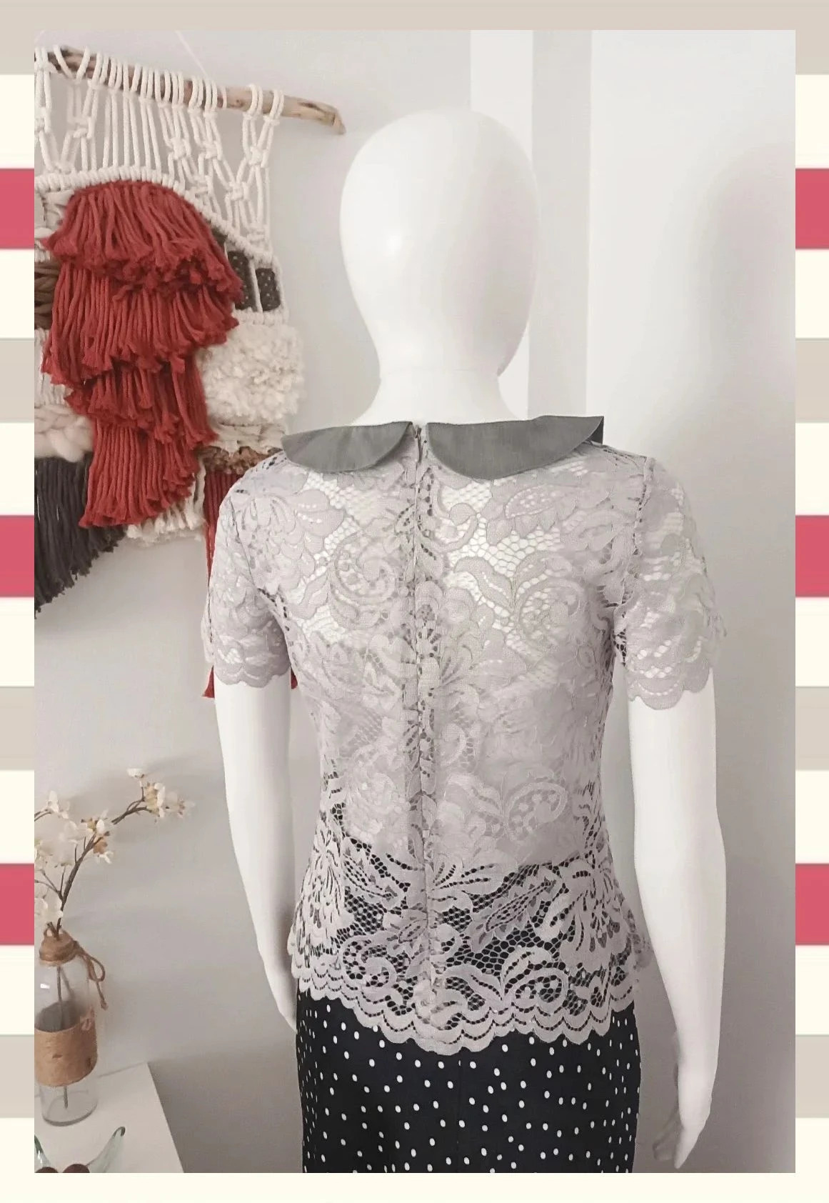 Blusa Exclusiva Encaje Cuello Bebe satinado T.M. – Vintage Boutique – taille M / 38 / 10 4