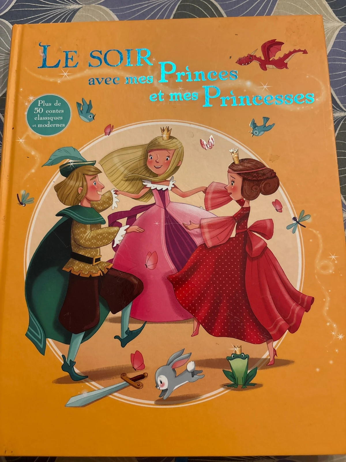 Livre de contes le soir avec mes princes et mes princesses