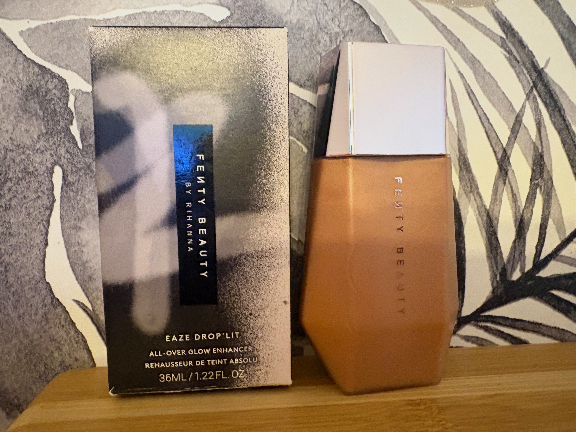 Rehausseur de teint Fenty Beauty Eaze Drop'Lit 03 Honey Citrine