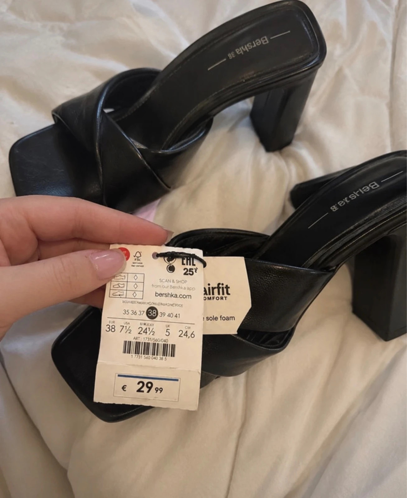 Mules à talons noires Bershka - taille 38 - neuves avec étiquette – Bershka – taille 38 3