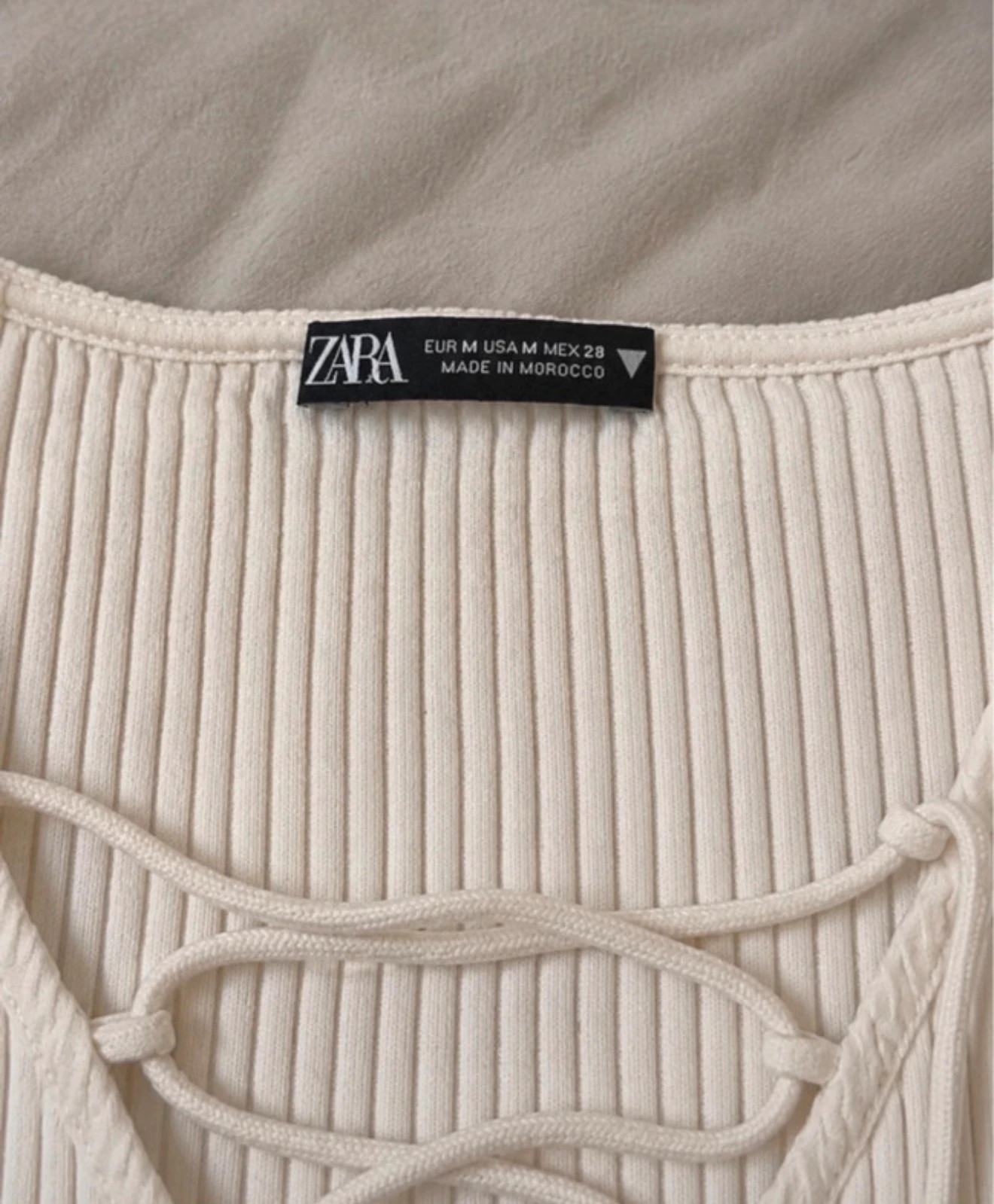 Top Zara blanc côtelé à lacets taille M – Zara – taille M 2