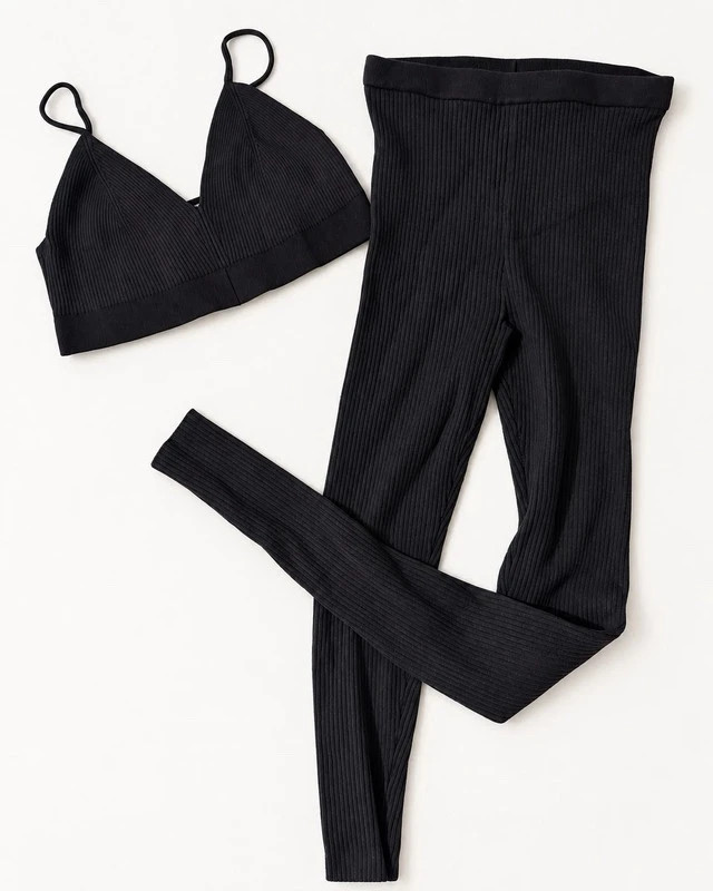 Ensemble H&M côtelé – brassière + legging – taille M – neuf