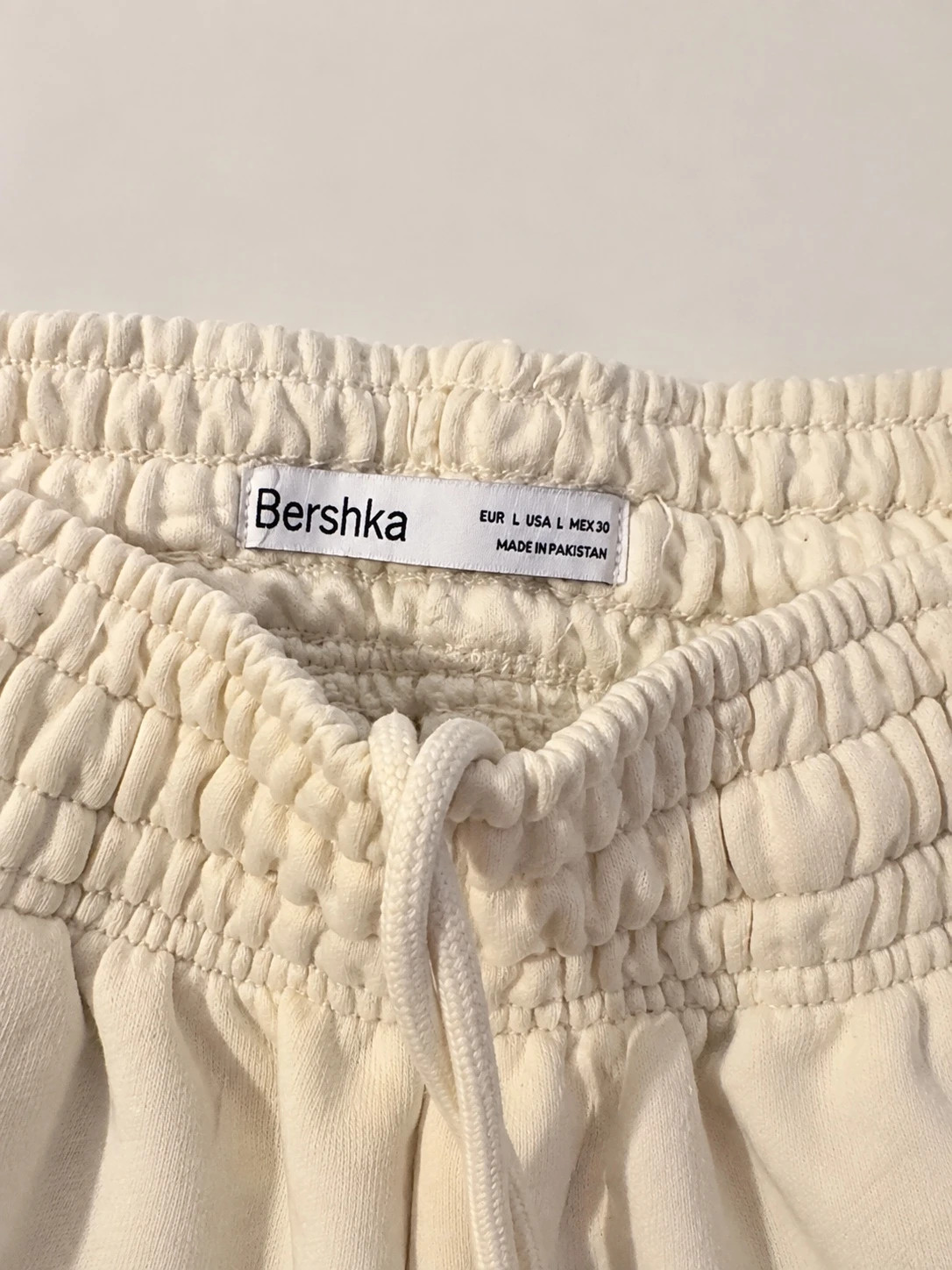 Ensemble Bershka t-shirt + short beige – Bon état – Bershka – taille M 3