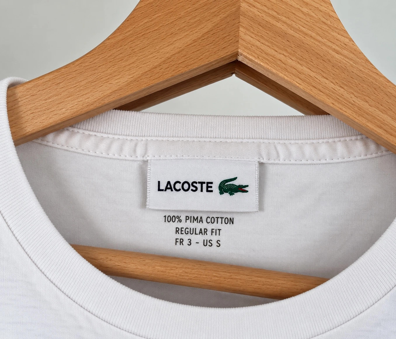 T-shirt Lacoste blanc – Taille S – Très bon état – Lacoste – taille S 2