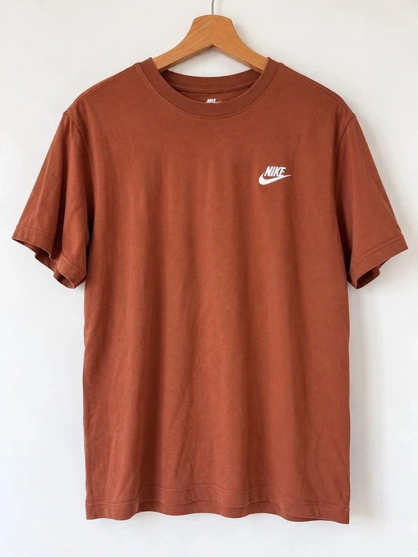 T-shirt Nike unisexe marron brique – Taille M, neuf