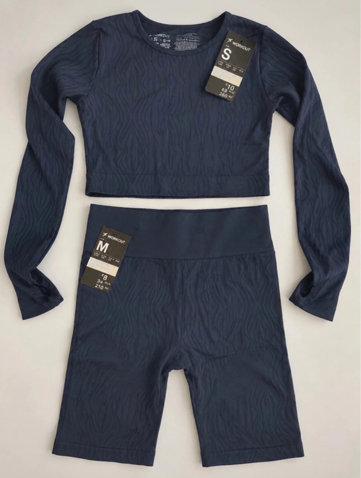 Ensemble sport bleu marine crop top + short cycliste
