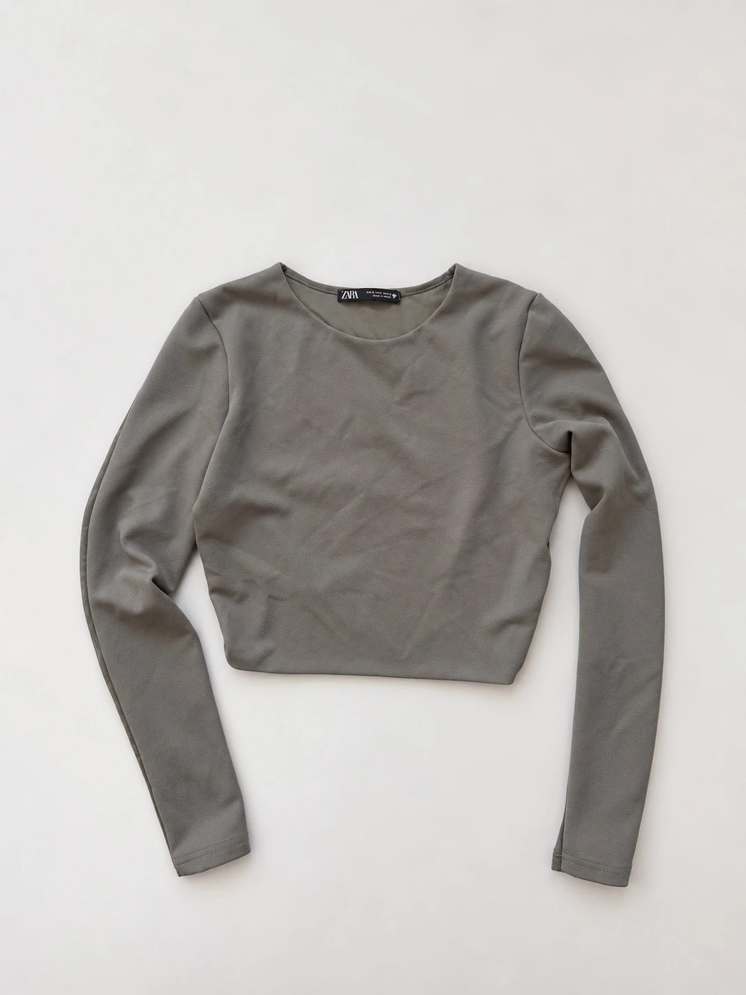 Top court Zara gris kaki dos ouvert froncé – taille M