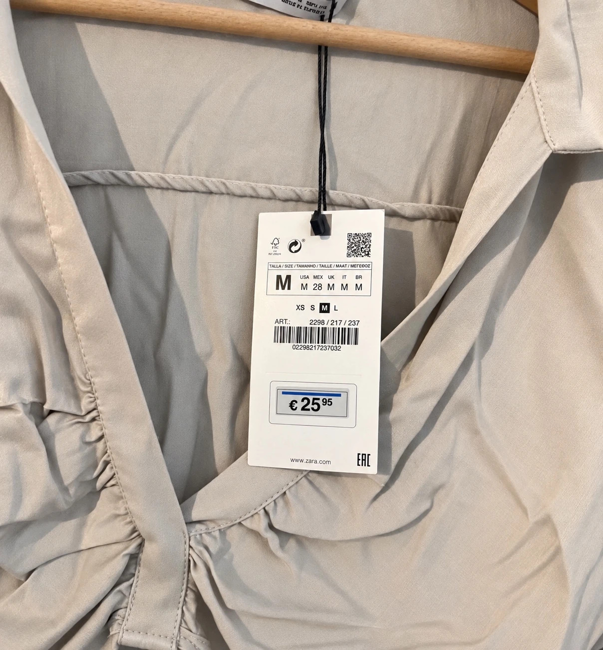 Top chemisier Zara beige drapé court – Taille M – Zara – taille M 3