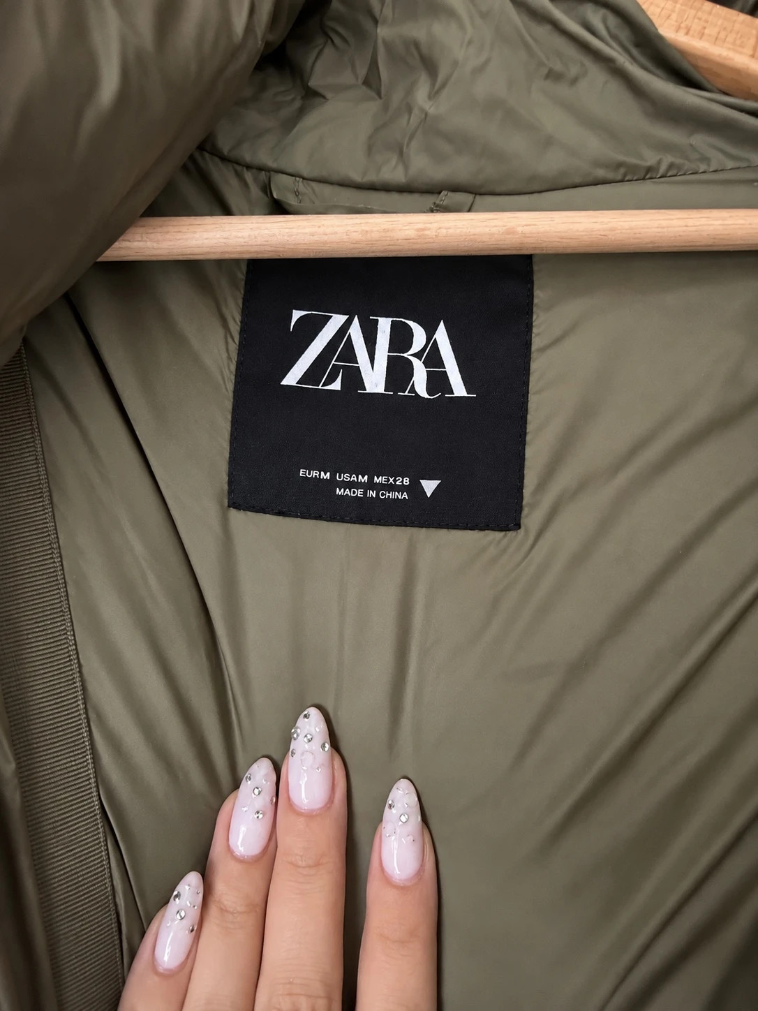 Doudoune longue Zara kaki à capuche – Taille M – Zara – taille M / 38 / 10 3