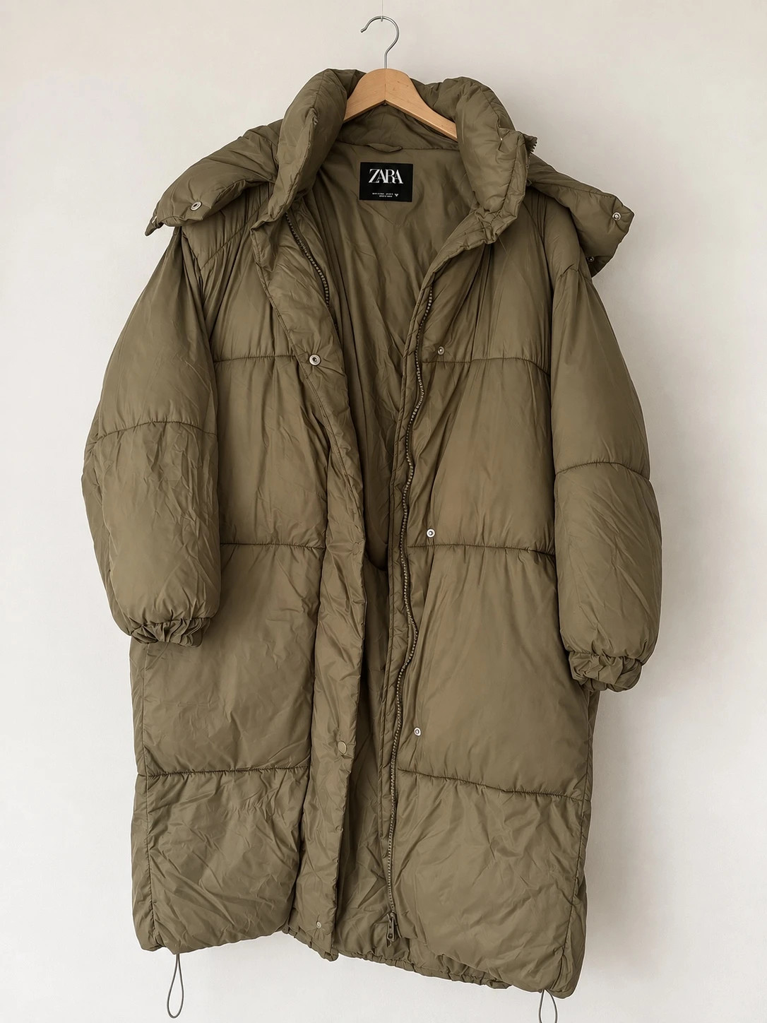 Doudoune longue Zara kaki à capuche – Taille M
