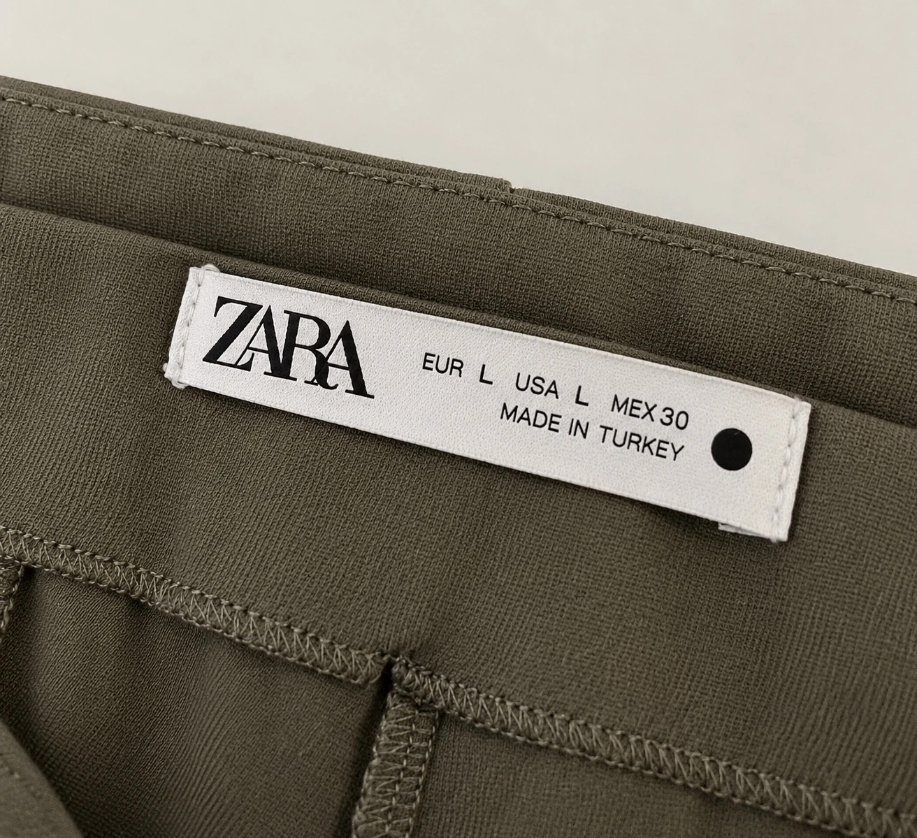 Pantalon Zara kaki taille haute coupe droite – Taille L – Zara – taille L 3