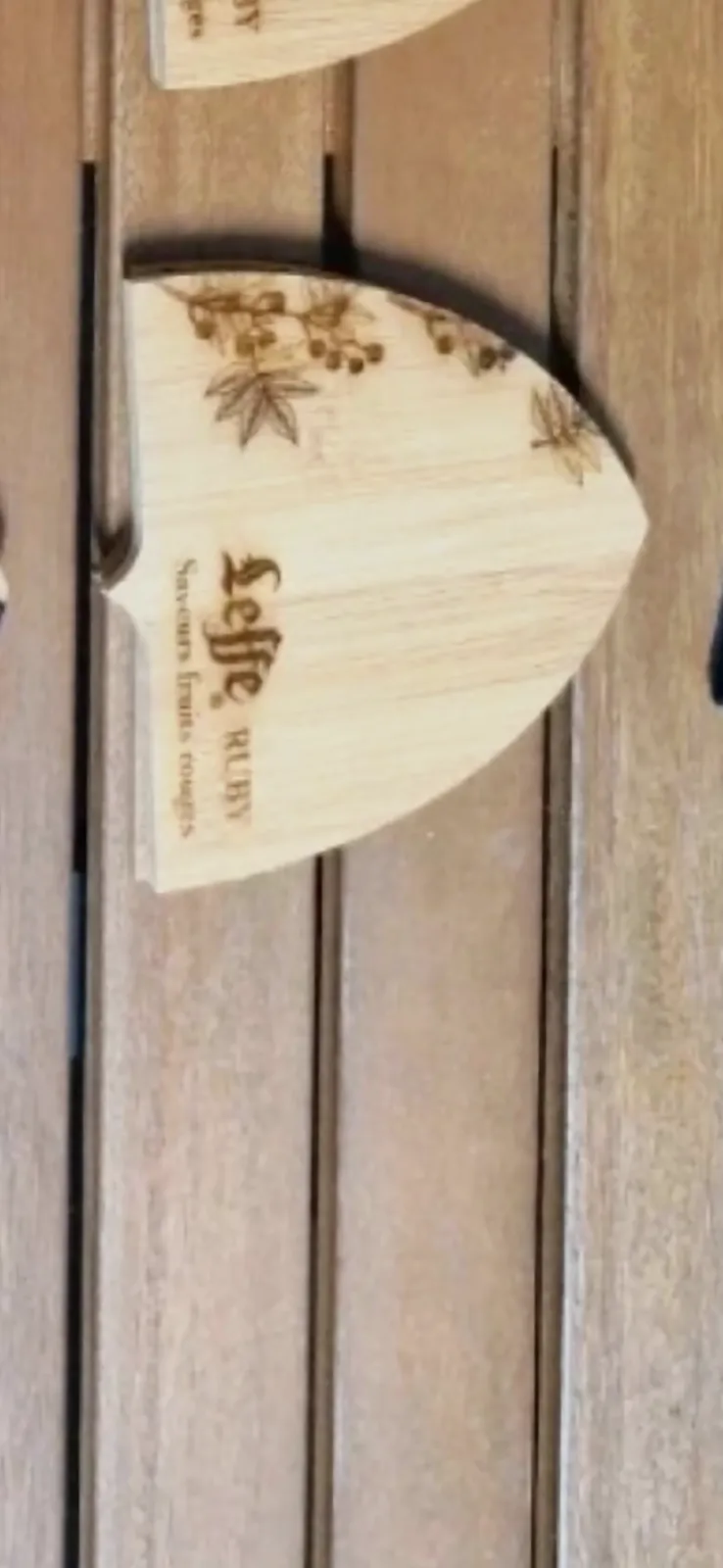 Sous verre en bois – Leffe 3