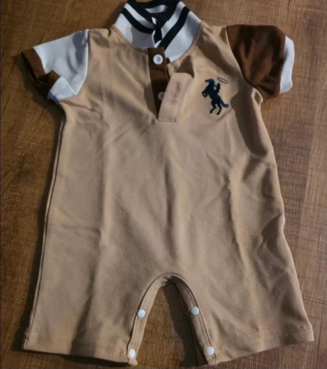 Combinaison beige bébé style polo – Shein – taille 3 mois 2