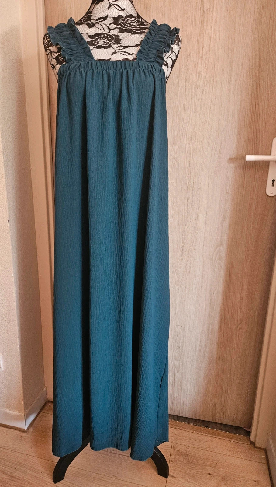 Robe longue fluide, bretelle, nœud dans le dos – Boutique Parisienne – taille XXL / 44 / 16 3