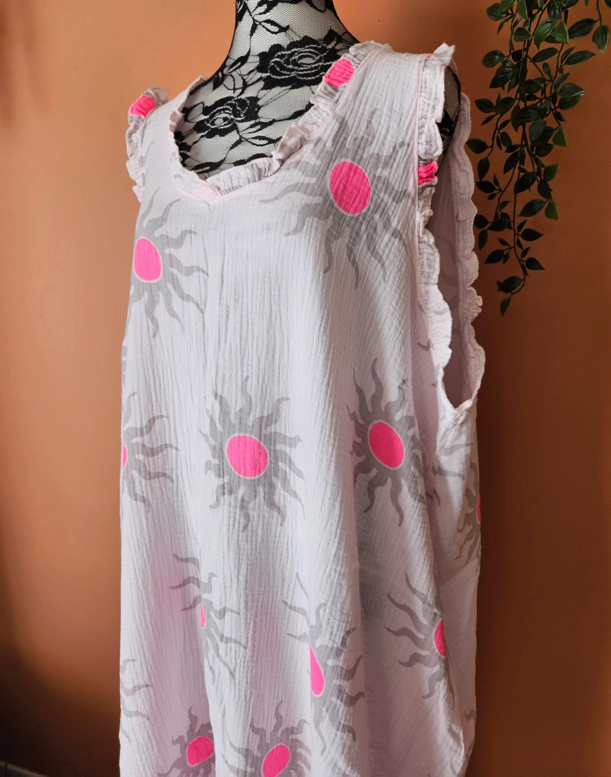 Robe longue en coton motifs soleils fluo - TU 44 au 52 - Made in ltaly – made in ltaly – taille 4XL / 48 / 20 5