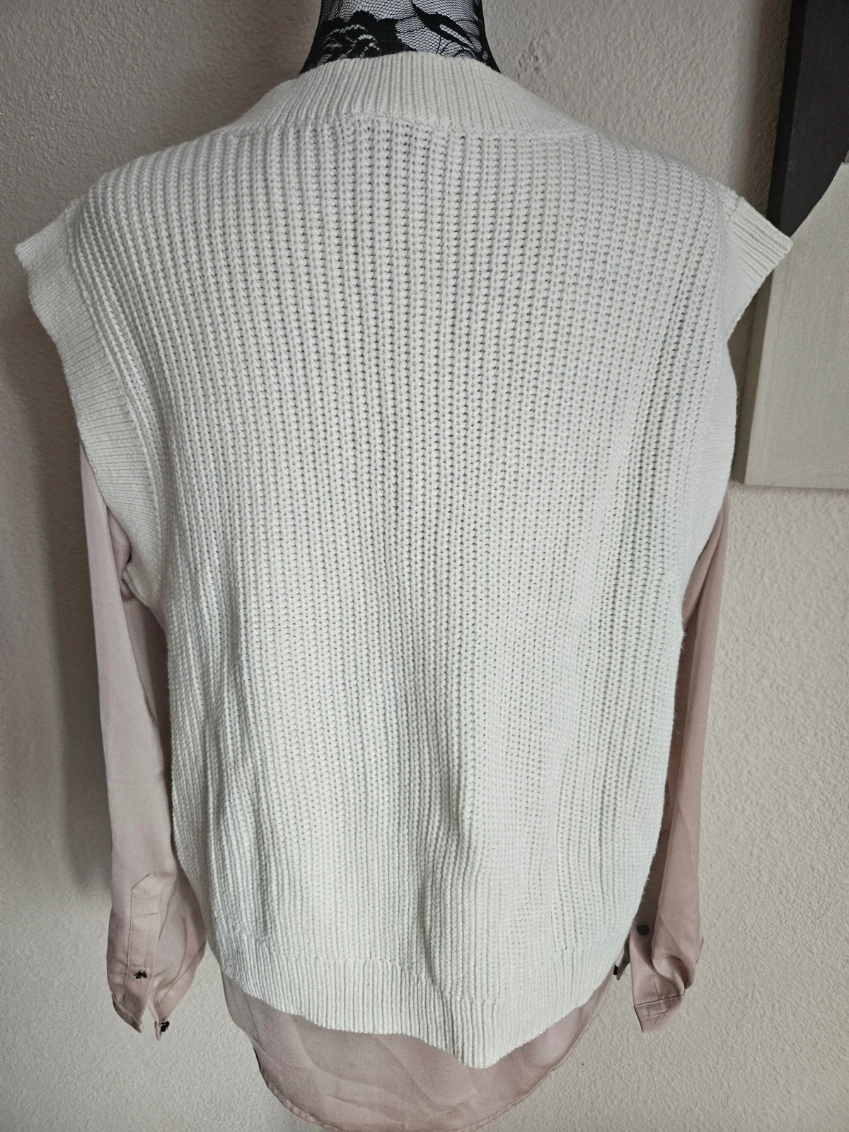 Joli haut en mailles sans manches taille 40/42 – Boutique Parisienne – taille L / 40 / 12 4