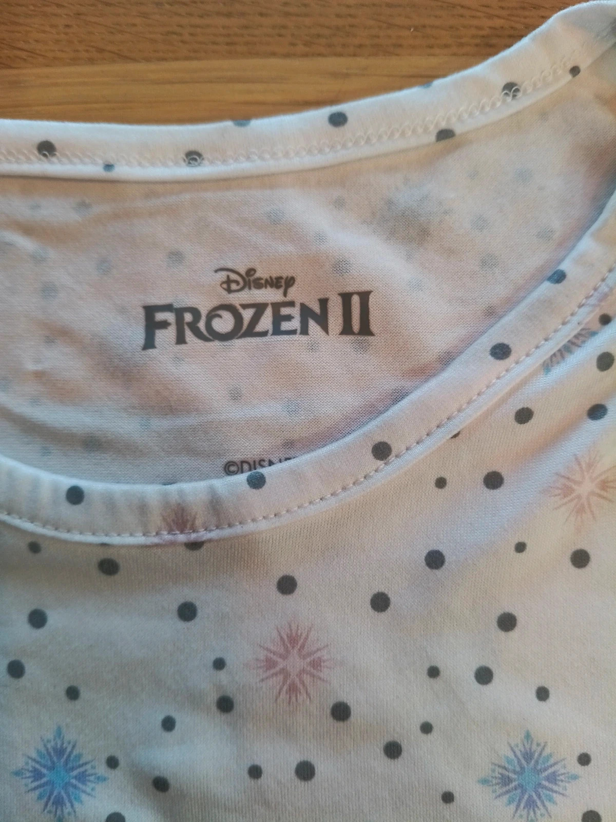 Tee-shirt – Frozen – taille 4 ans / 104 cm 2