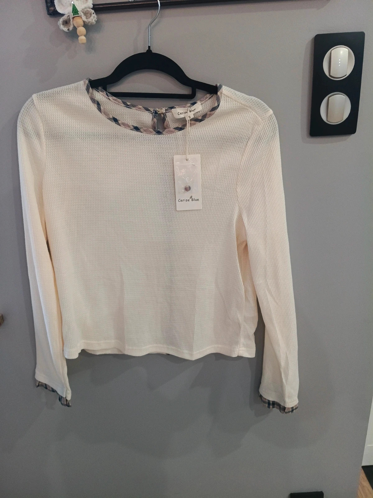 Pull leger – Cerise Blue – taille S / 36 / 8