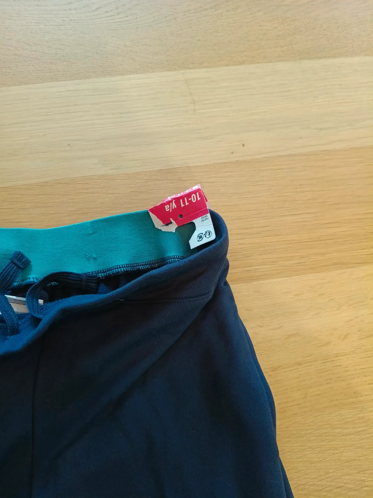 Survêtement – taille 10 ans / 140 cm 3