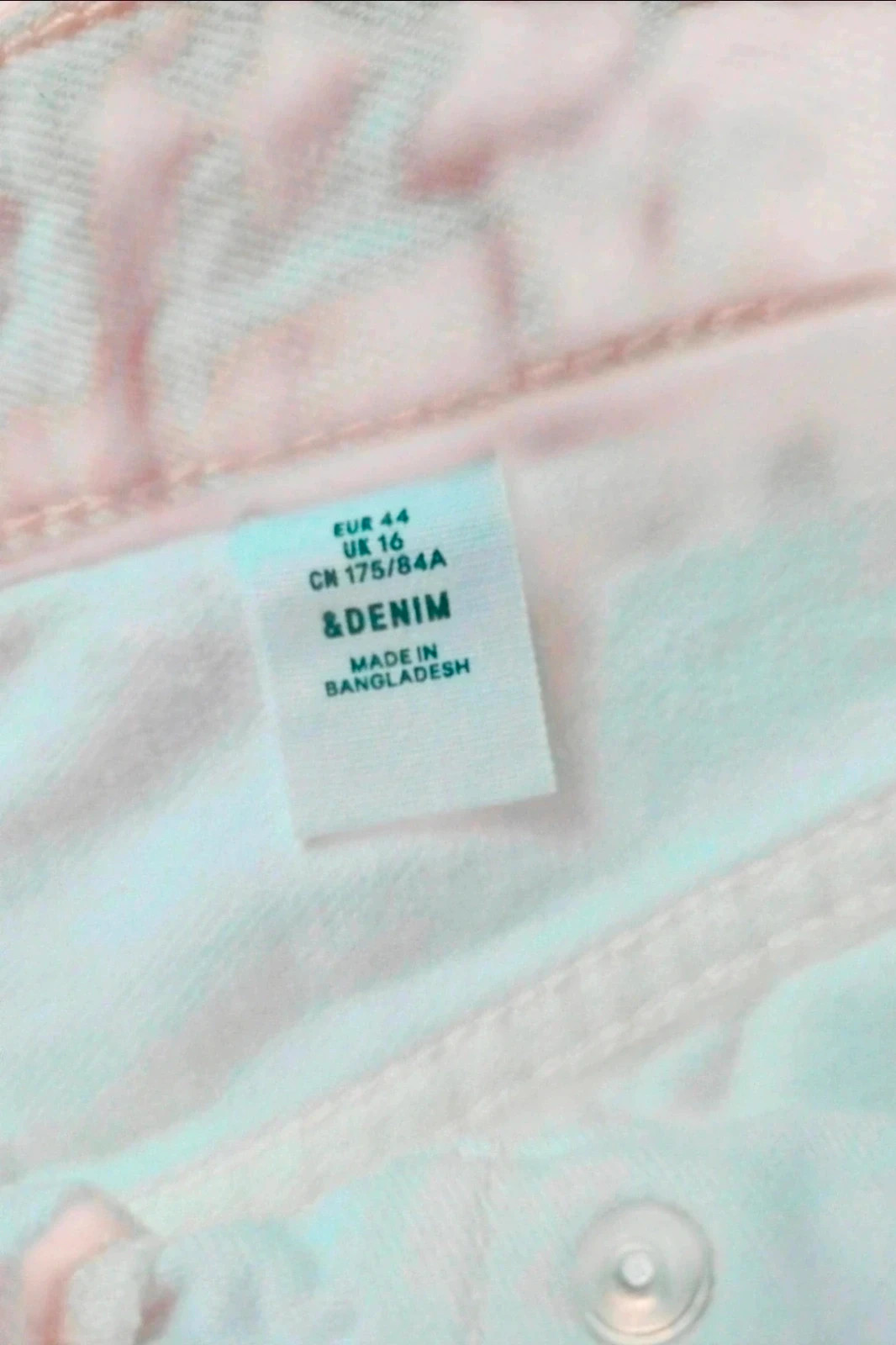 Minifalda denim blanca rota bajo deshilachado | Y2K street style | Mango talla 44 – Mango – taille XXL / 44 / 16 3
