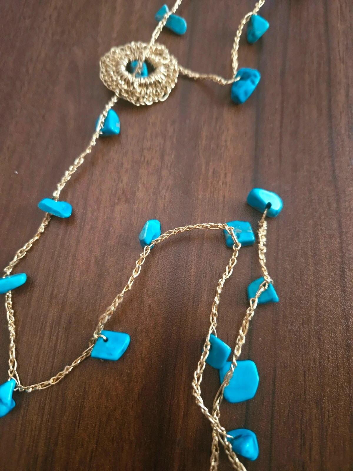 Collar lázada cadena dorada turquesas naturales ajustable | boho chic handmade – Local 2