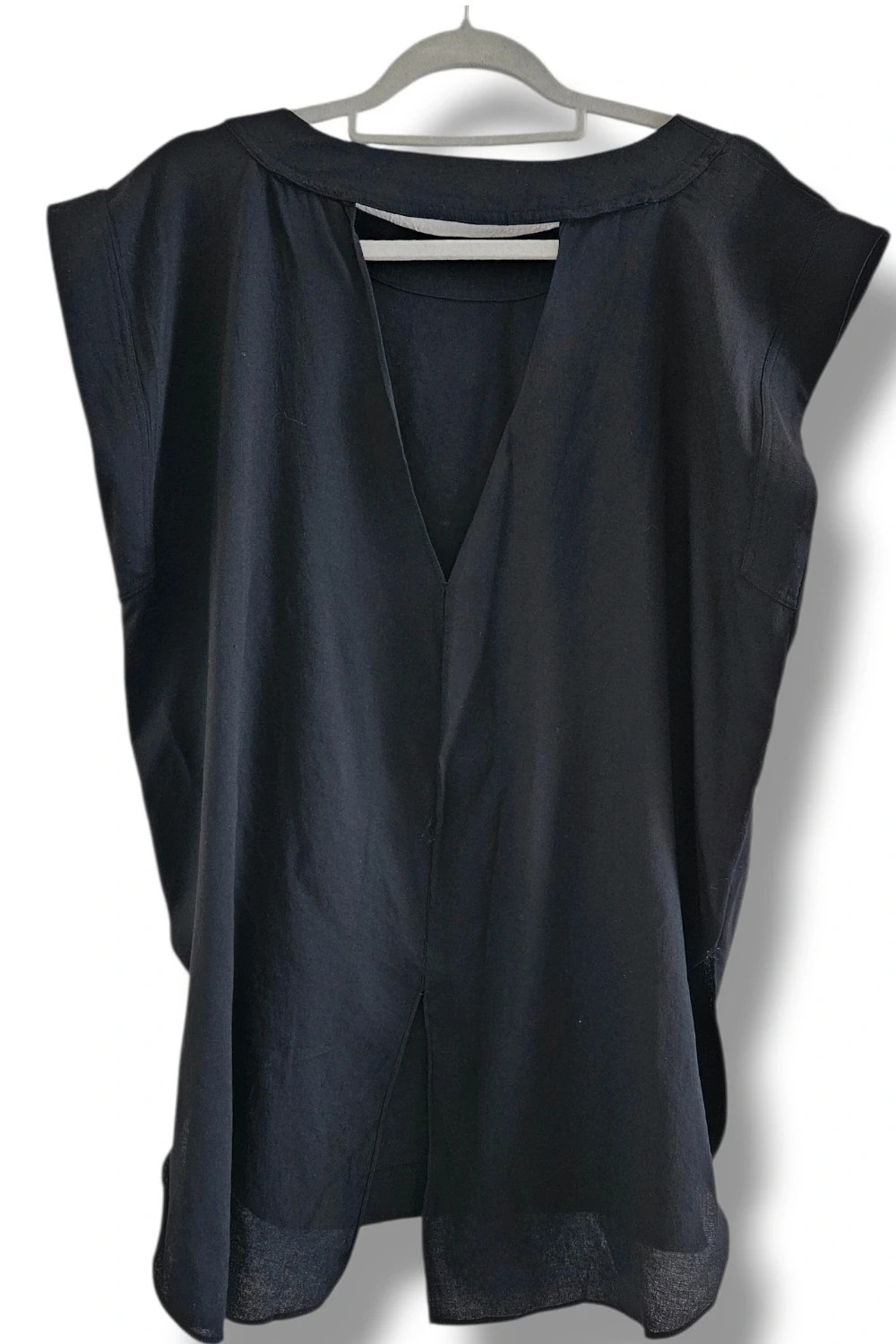Blusa negra escote V espalda abierta minimal chic | efecto fluido | Zara talla L – Zara – taille L / 40 / 12 5
