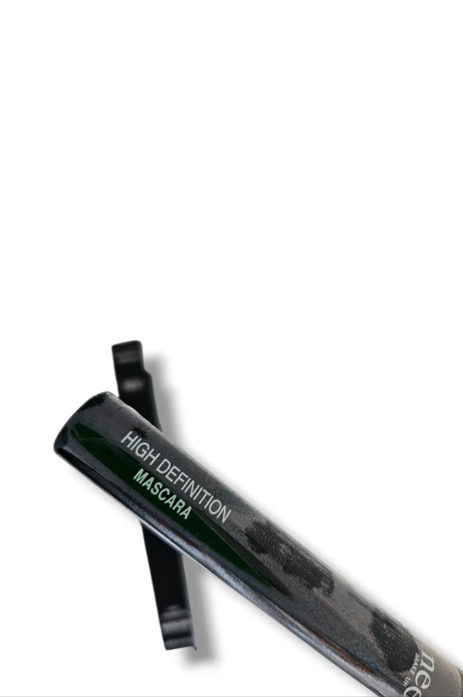 Nee Make Up High Definition Mascara · Black · Length & Volume – NEE MAKE UP MILANO 3