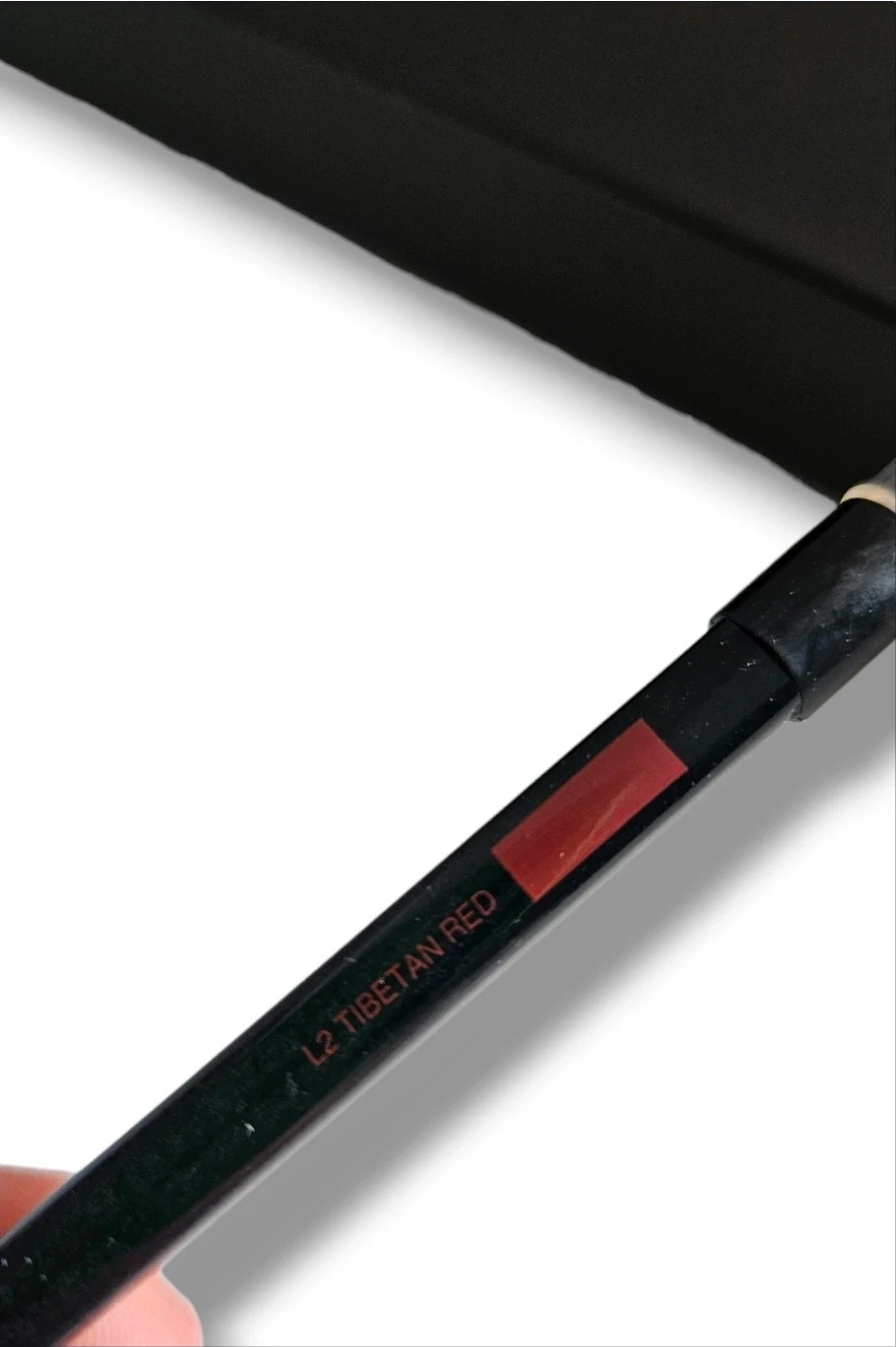Nee Make Up High Definition Lip Pencil · · Long‑Lasting & Precise – Nee makeup 3