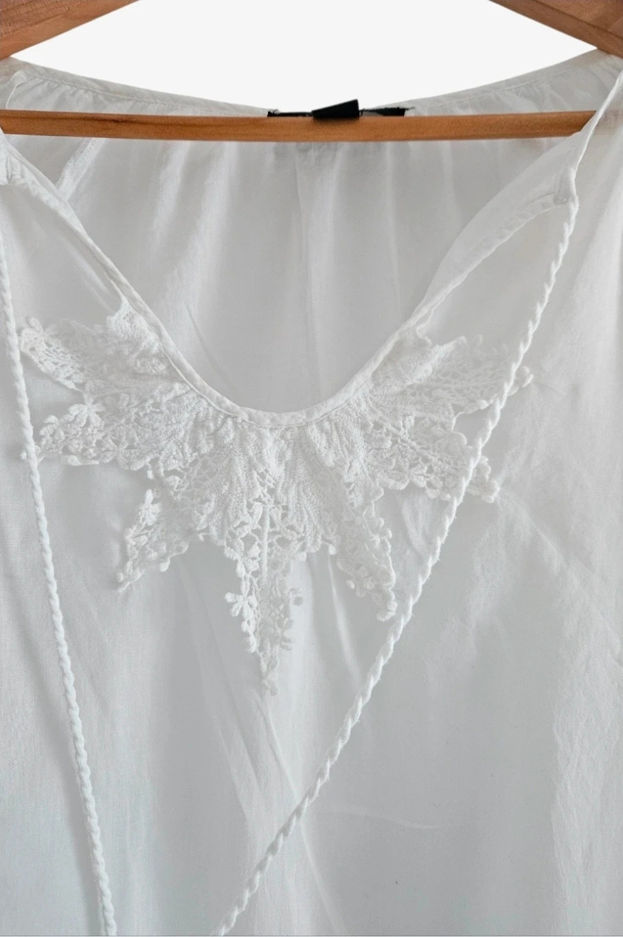 Primark White Beach Dress · Size L · Crochet Boho Details Descripción: – Primark – taille L / 40 / 12 5