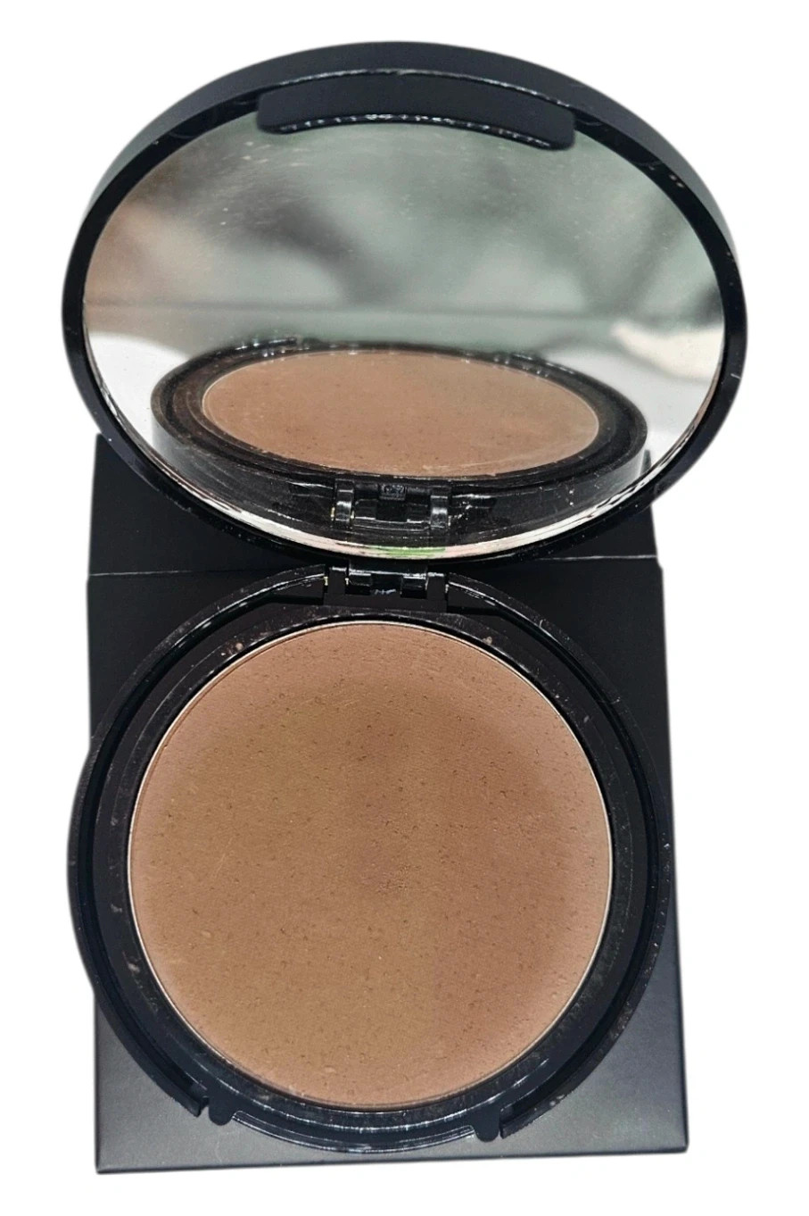 Nee Make Up Milano Dual Matte Wear SPF 15 · Icon Brown 505 · New