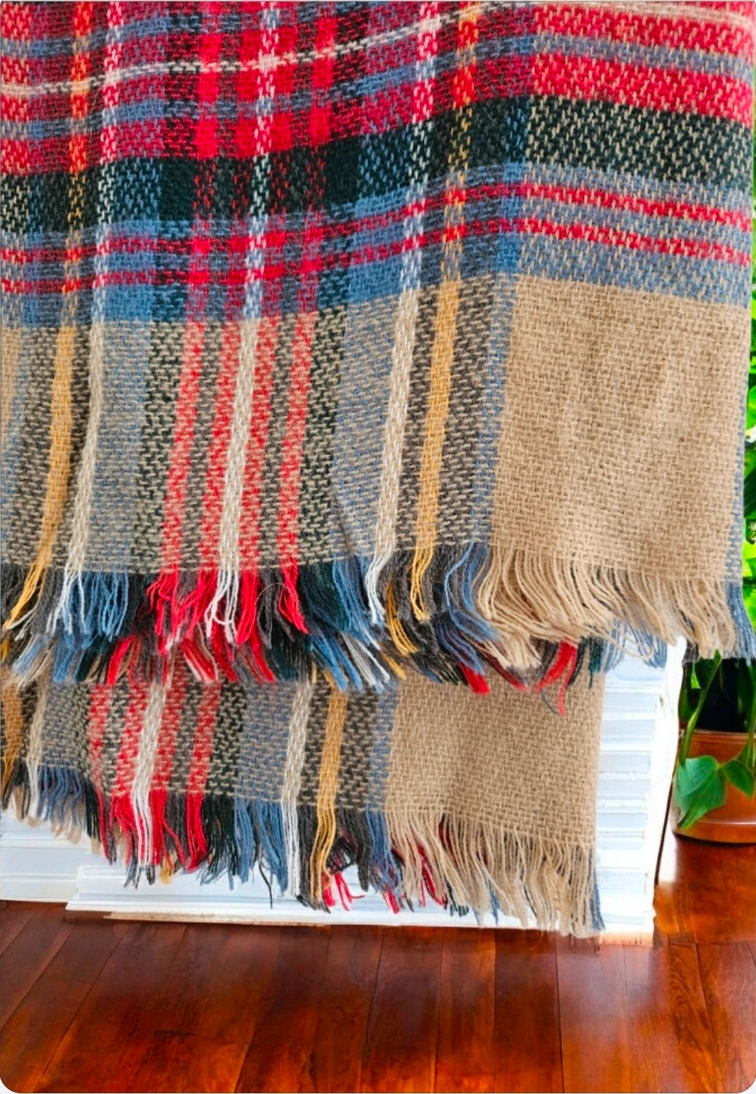 Plaid tartan scarf · Soft & warm · Local purchase · Perfect condition 3