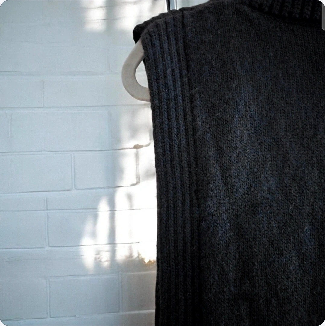 H&M knit vest · One size · Side slits · Warm and structured – H&M – taille Taille unique 5