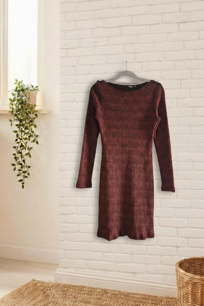 Fórmula Joven knit dress · Size L · Stretch fit · Perfect condition