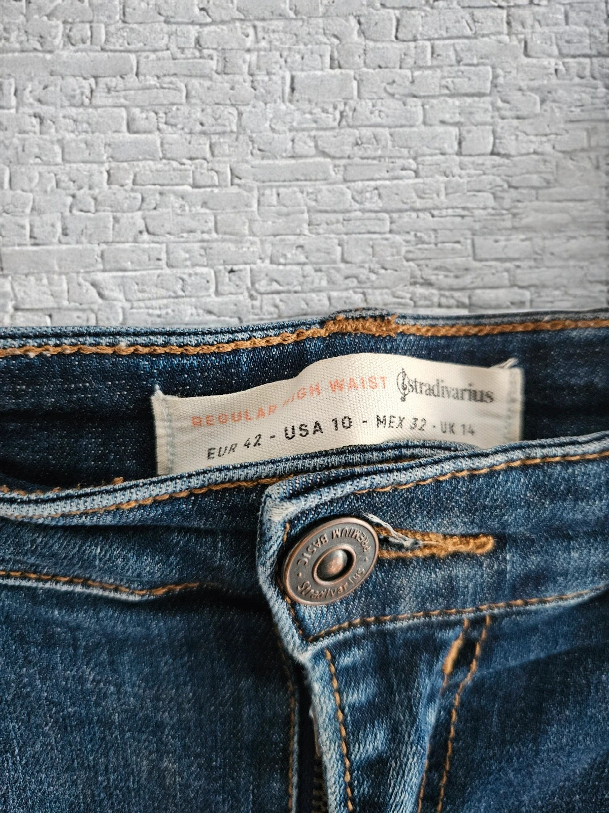Stradivarius Regular High Waist jeans · Size 42 · Stretch fit · Perfect condition – Stradivarius – taille XL / 42 / 14 5