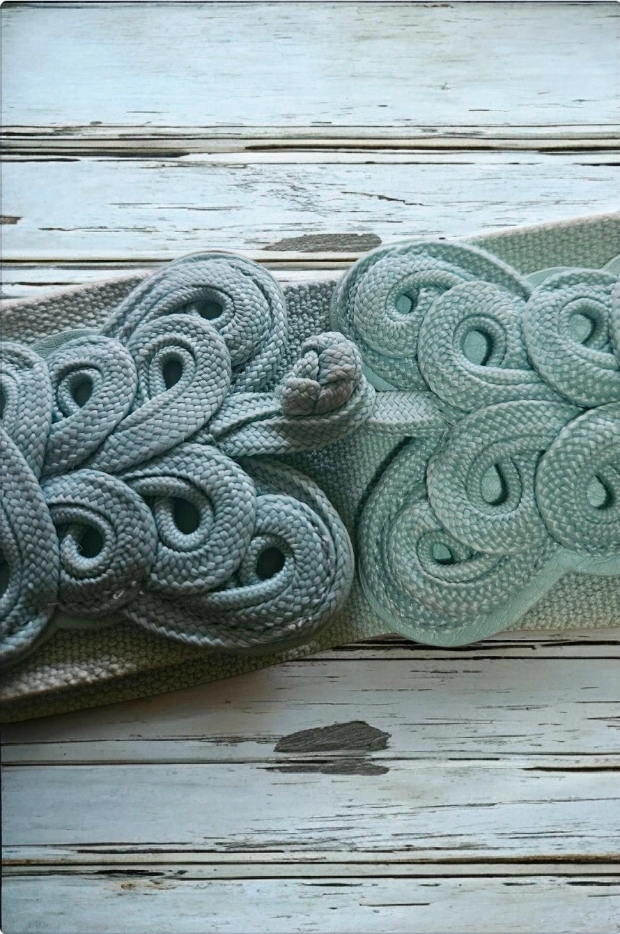 H&M belt · Aqua green · Embroidered detail · Perfect condition – H&M – taille Ajustable 3